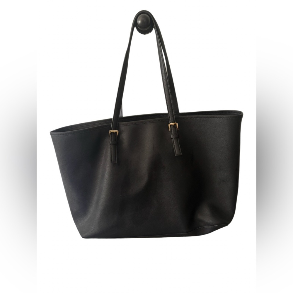 Michael Kors Jet Set Large Black Saffiano Leather Tote - Picture 2 of 5